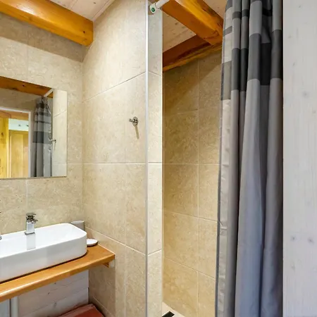 ベッド・アンド・ブレックファスト Goitik Ikusita 3*