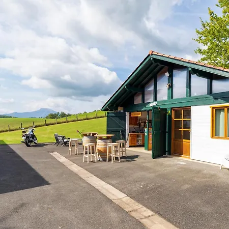 ベッド・アンド・ブレックファスト Goitik Ikusita 3*